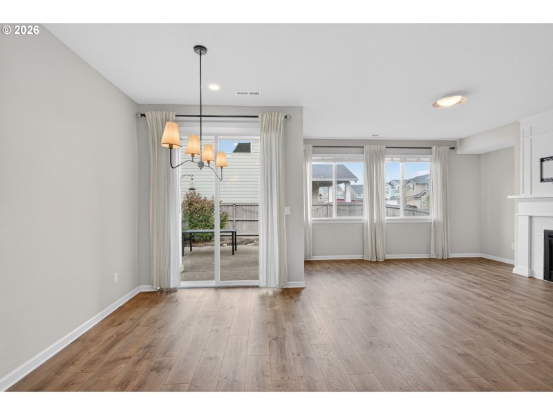 Living Room/Dining Room