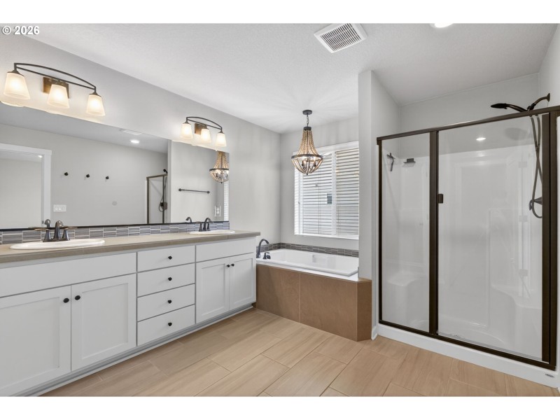 Owner's Suite Bathroom