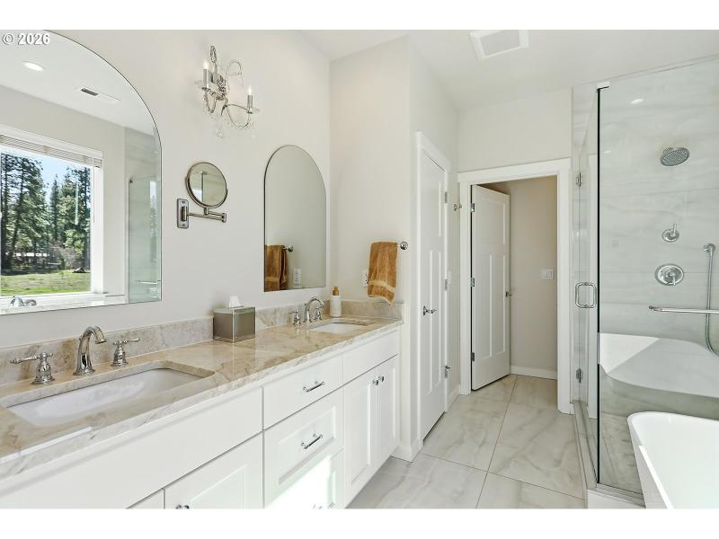 Bathroom, Attached