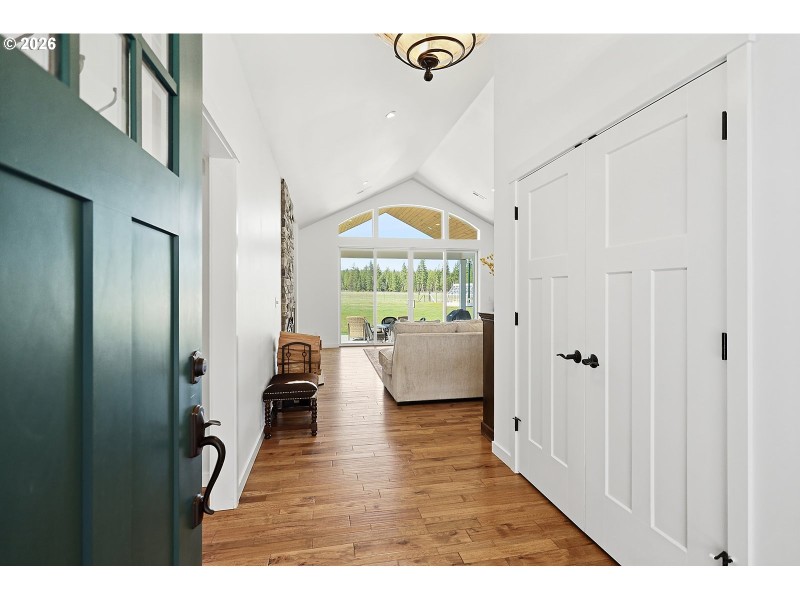 Entrance/Foyer
