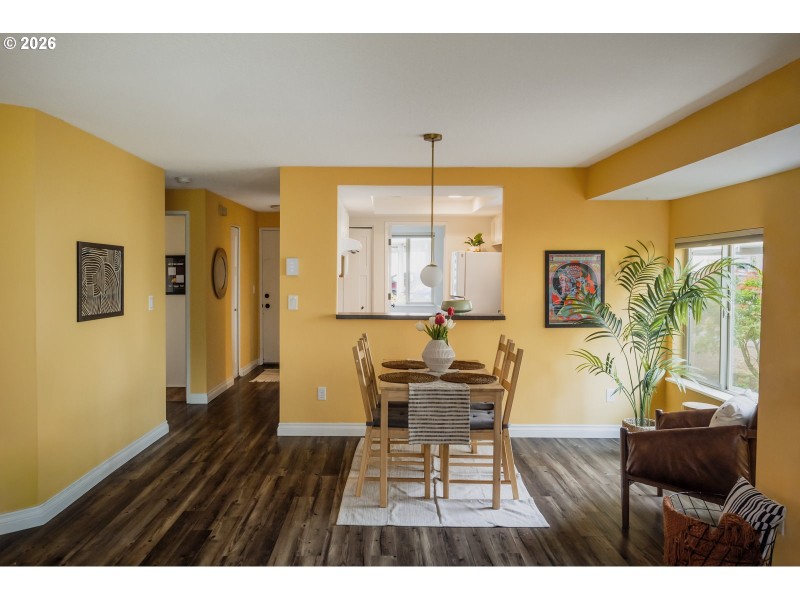 Living Room/Dining Room