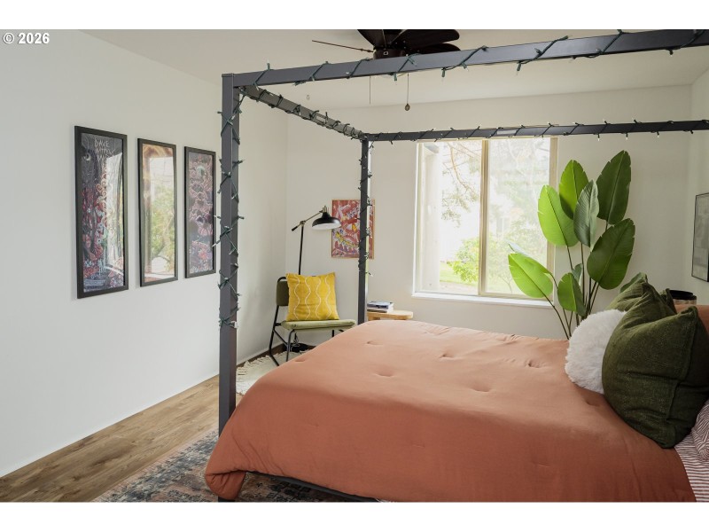 Bedroom, Primary