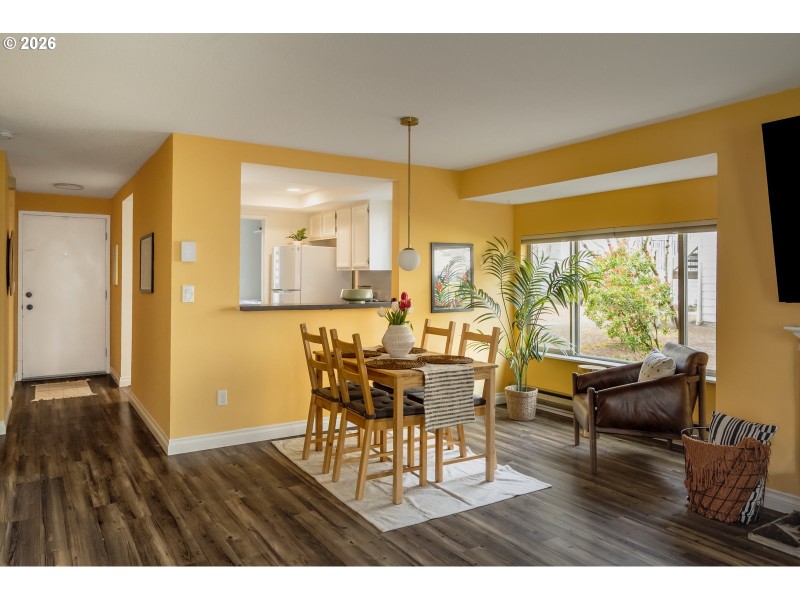 Living Room/Dining Room