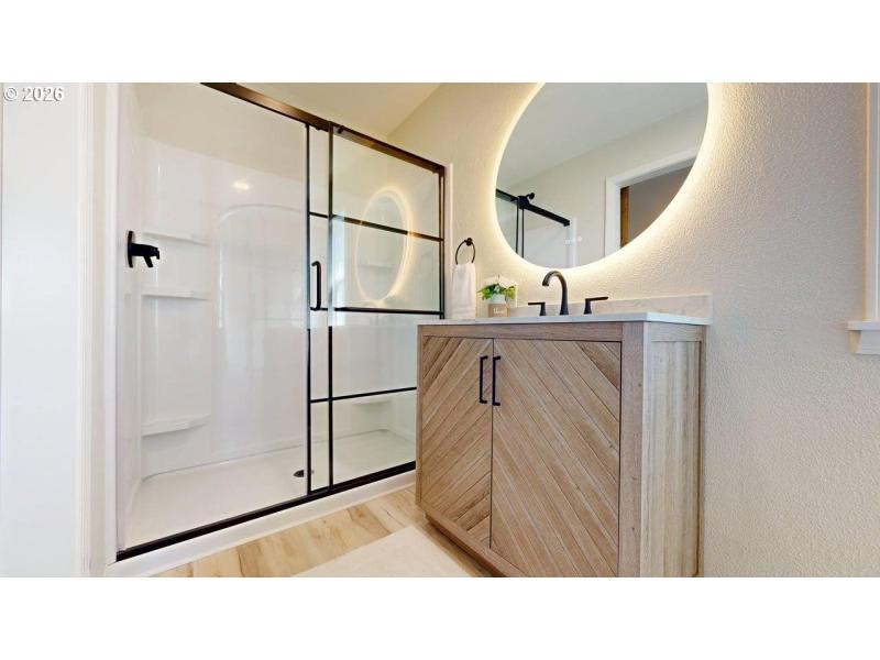 Bathroom, Attached