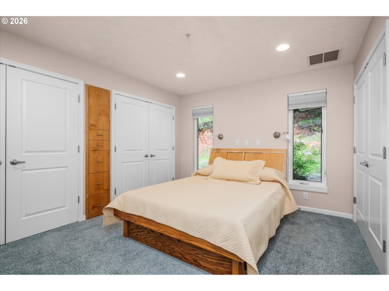 Bedroom, Owner's Suite