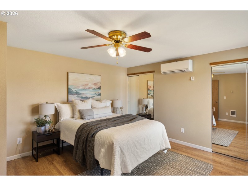 Bedroom, Owner's Suite