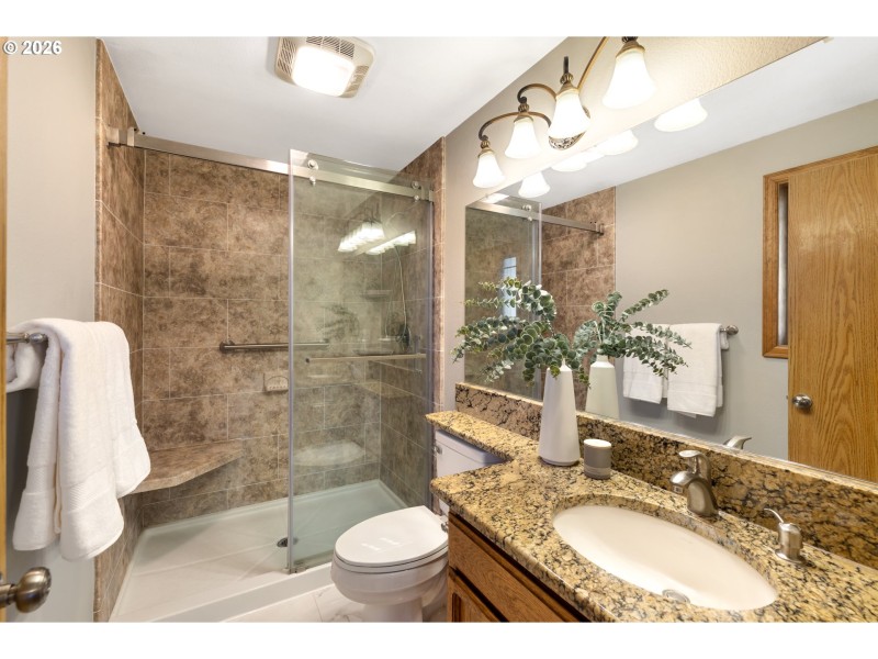 Owner's Suite Bathroom