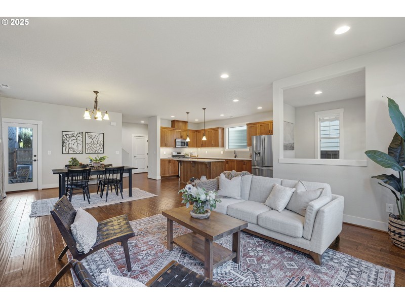 Living Room/Dining Room