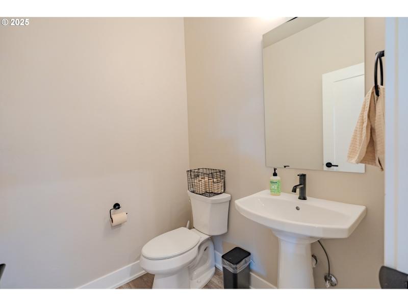 Bathroom, Continental