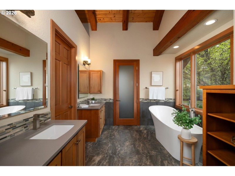 En Suite Bathroom