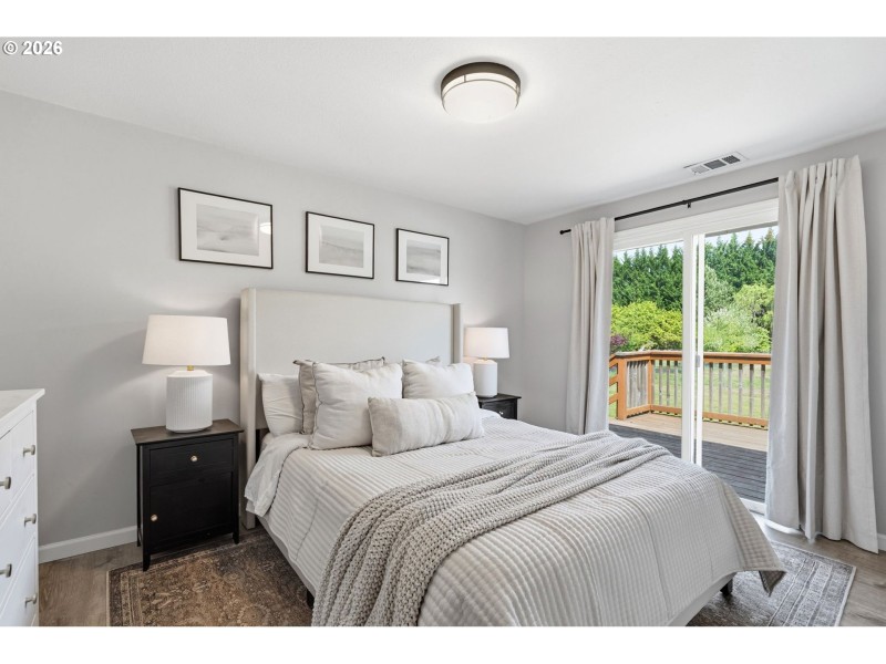 Bedroom, Primary