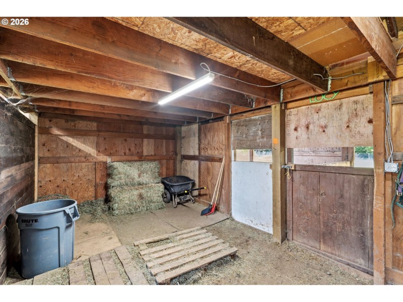 Barn
