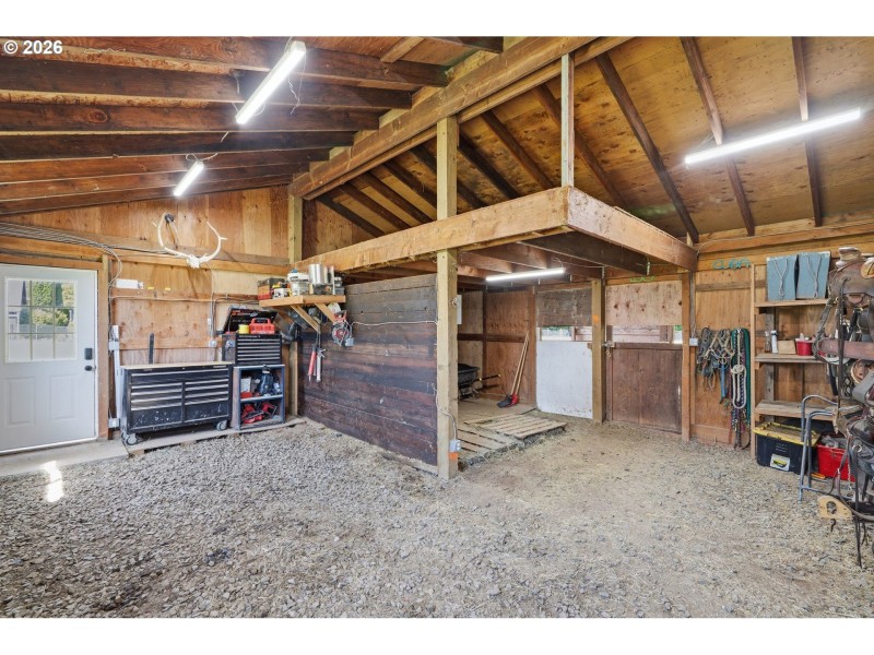 Barn