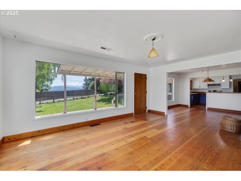 Living Room/Dining Room