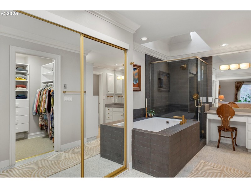 Owner's Suite Bathroom