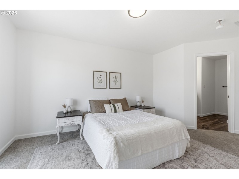 Bedroom, Primary