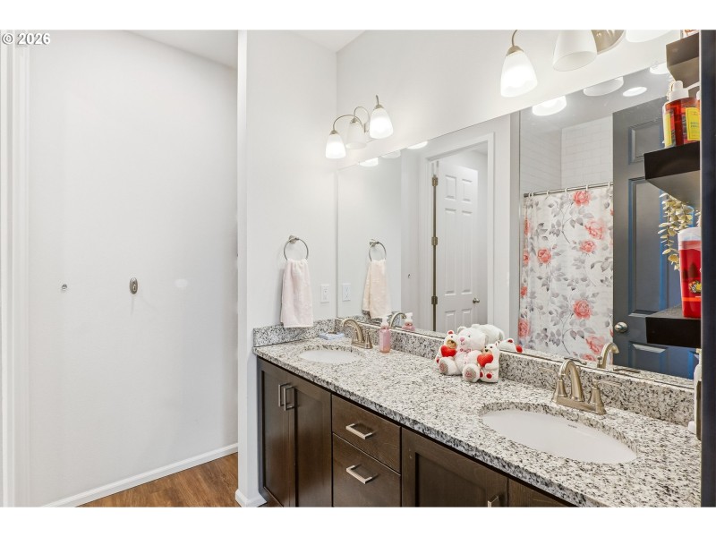 Owner's Suite Bathroom