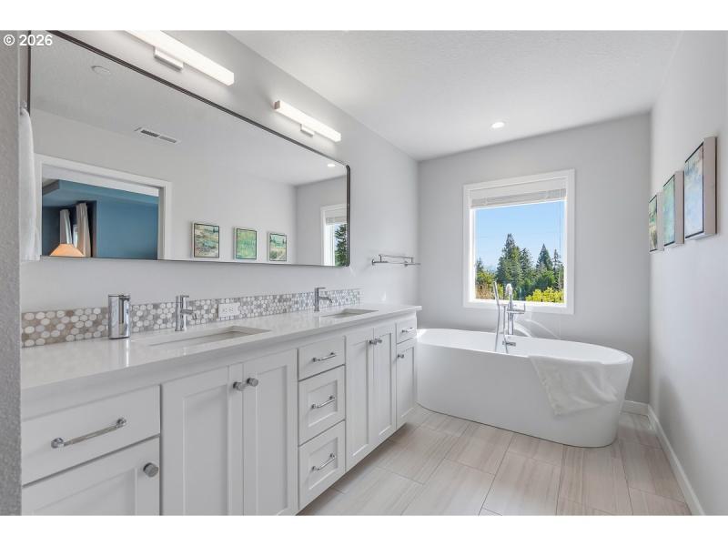 Bathroom, Attached