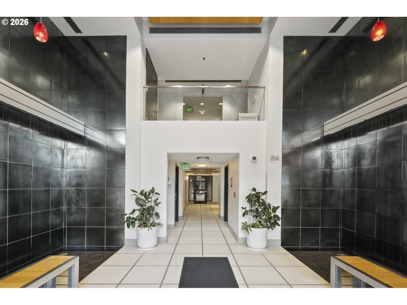Entrance/Foyer