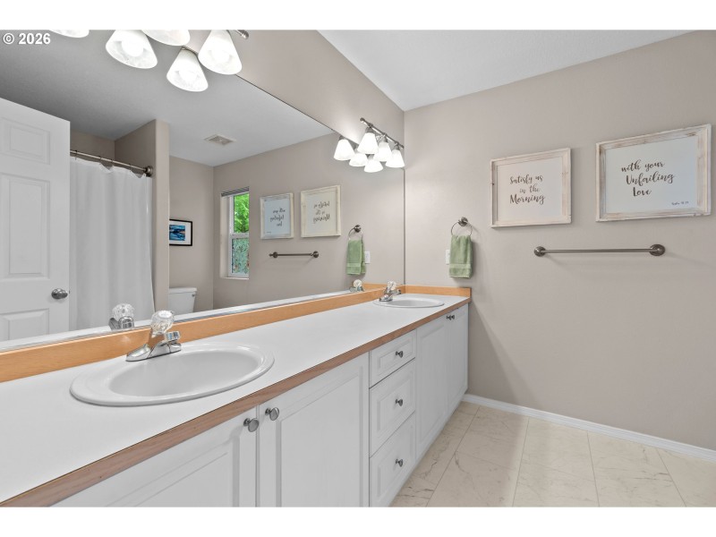 Bathroom, Attached