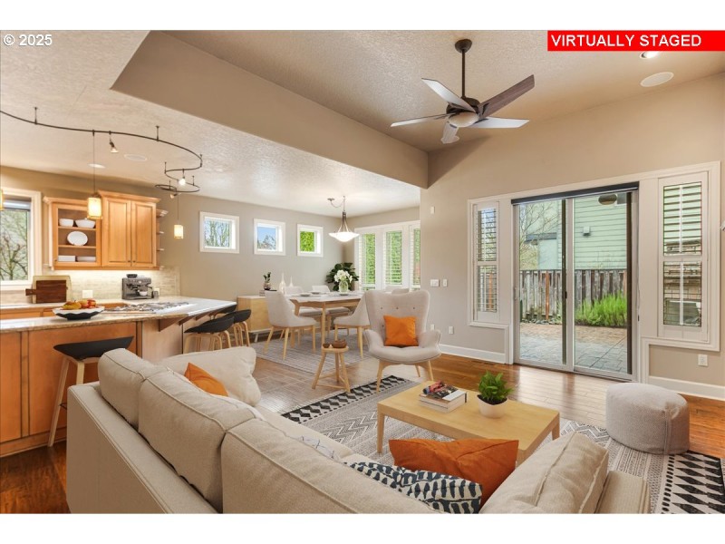 Living Room/Dining Room