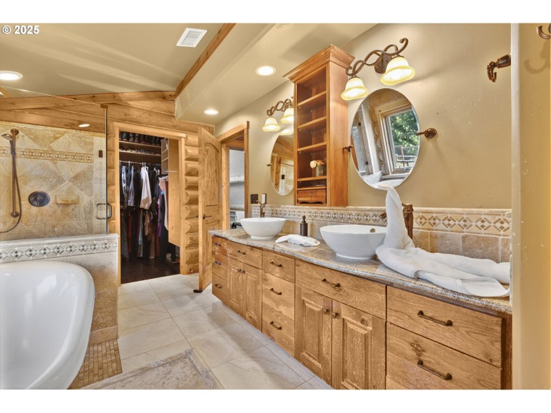 Bathroom, Attached