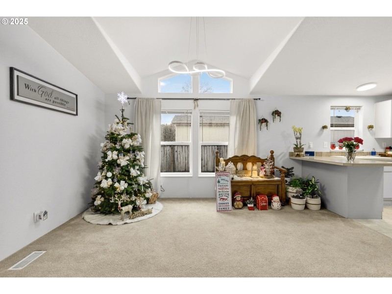 Living Room/Dining Room