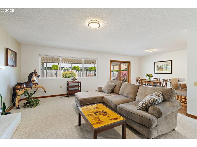 Living Room/Dining Room