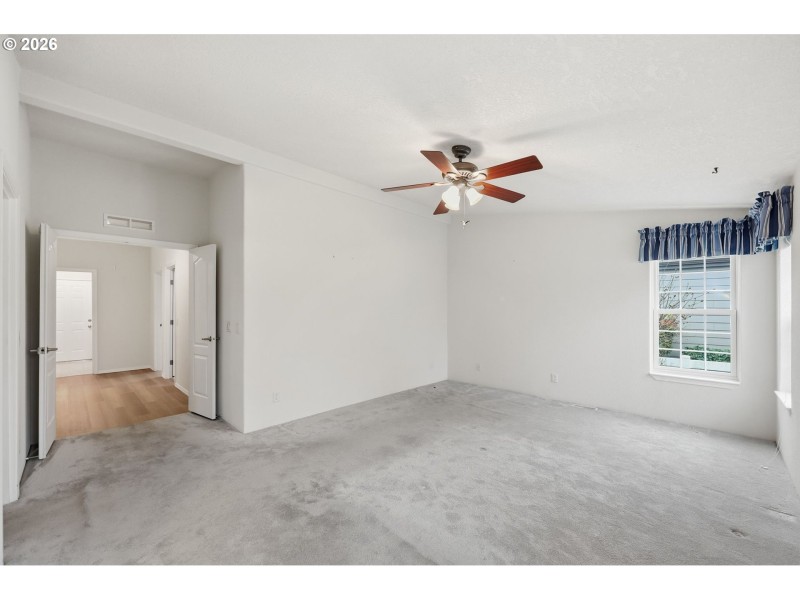 Bedroom, Primary