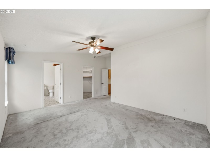 Bedroom, Primary