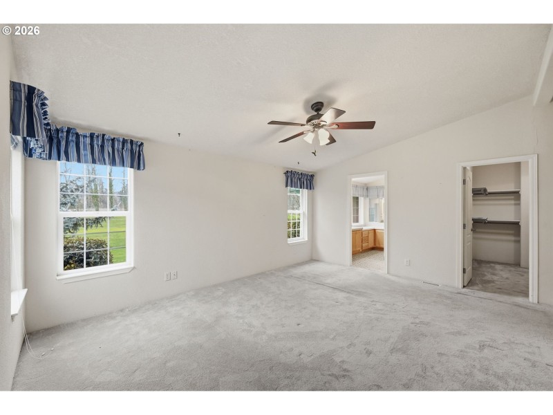 Bedroom, Primary