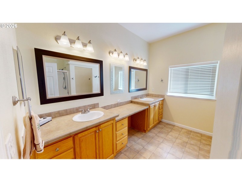 Bathroom, Attached