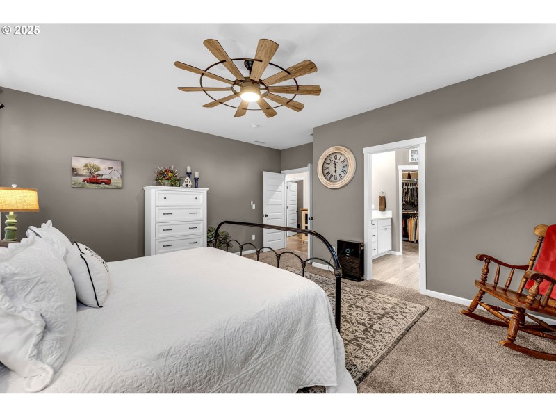 Bedroom, Owner's Suite