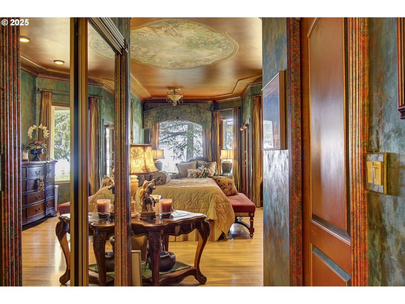 Owner's Suite Bedroom