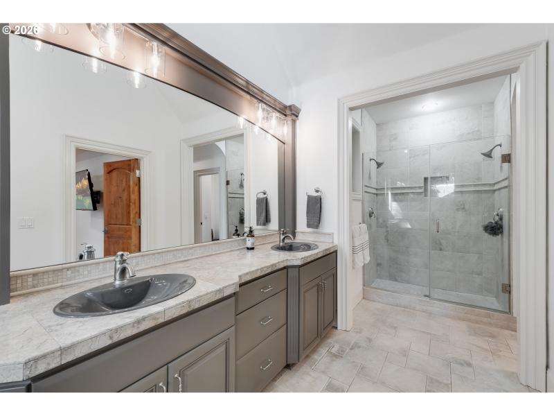 Owner's Suite Bathroom