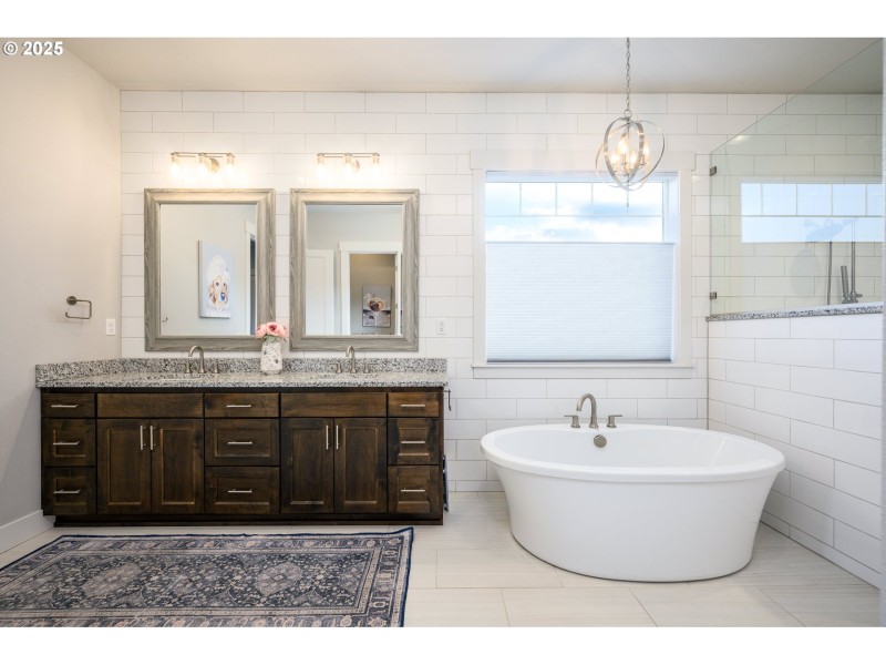 Owner's Suite Bathroom