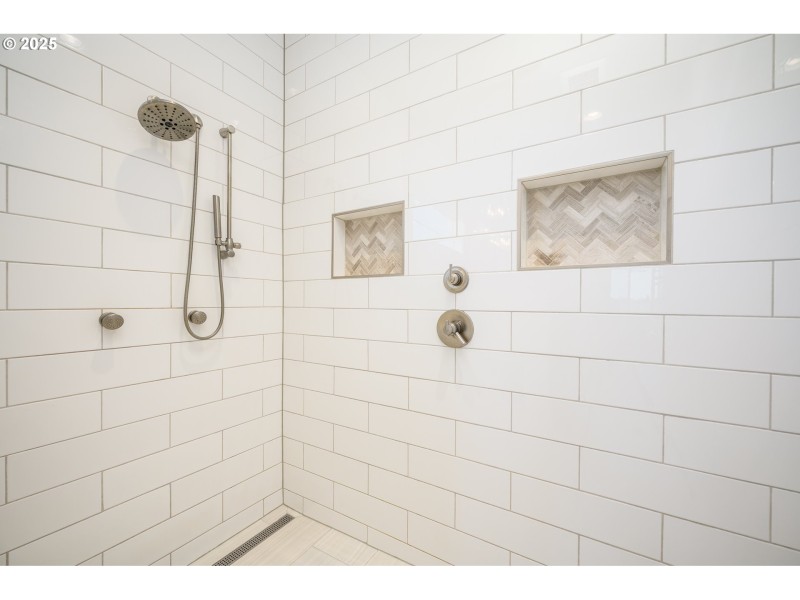 Owner's Suite Bathroom