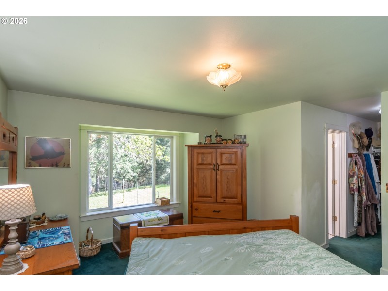 Bedroom, Primary