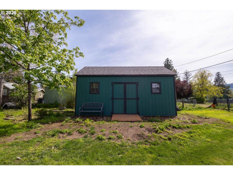Shed