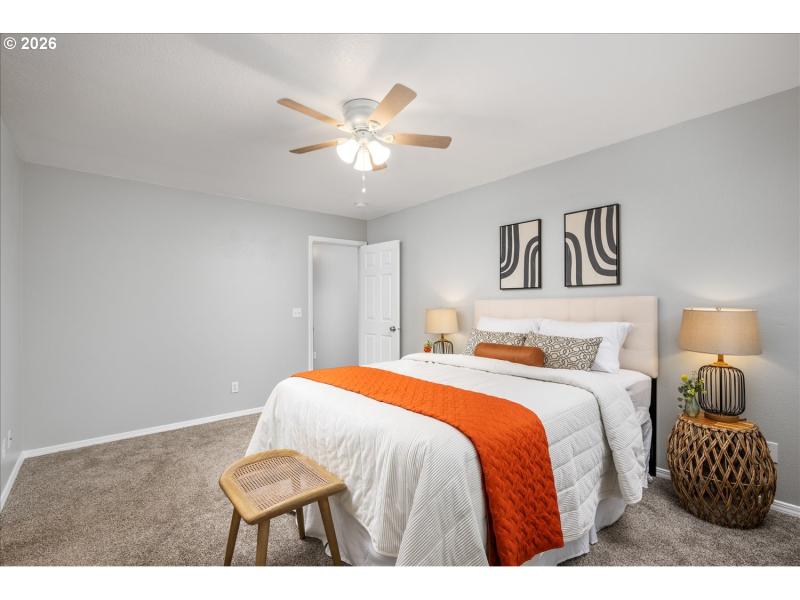 Bedroom, Primary