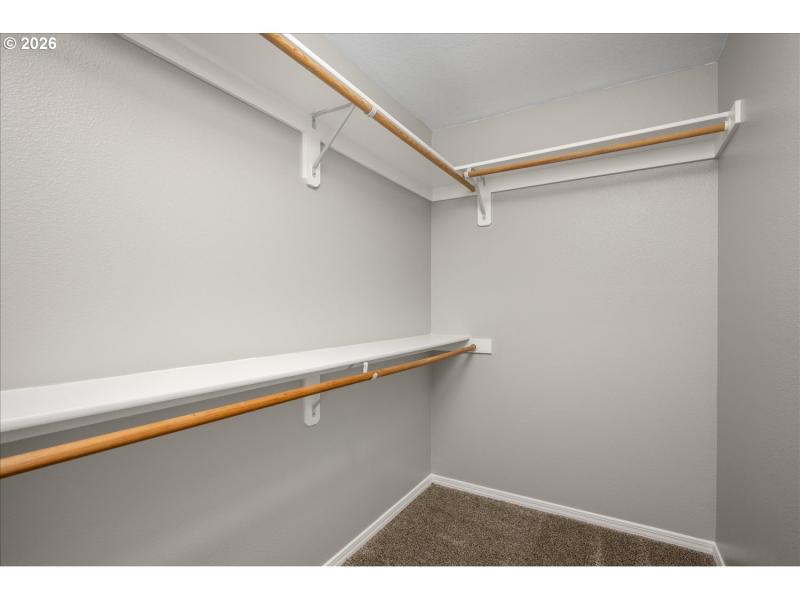 Bedroom, Primary