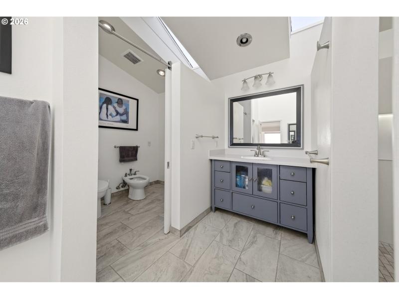 En Suite Bathroom