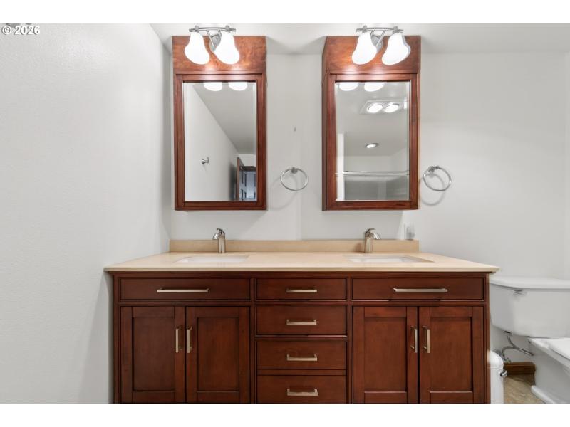 Bathroom, Attached
