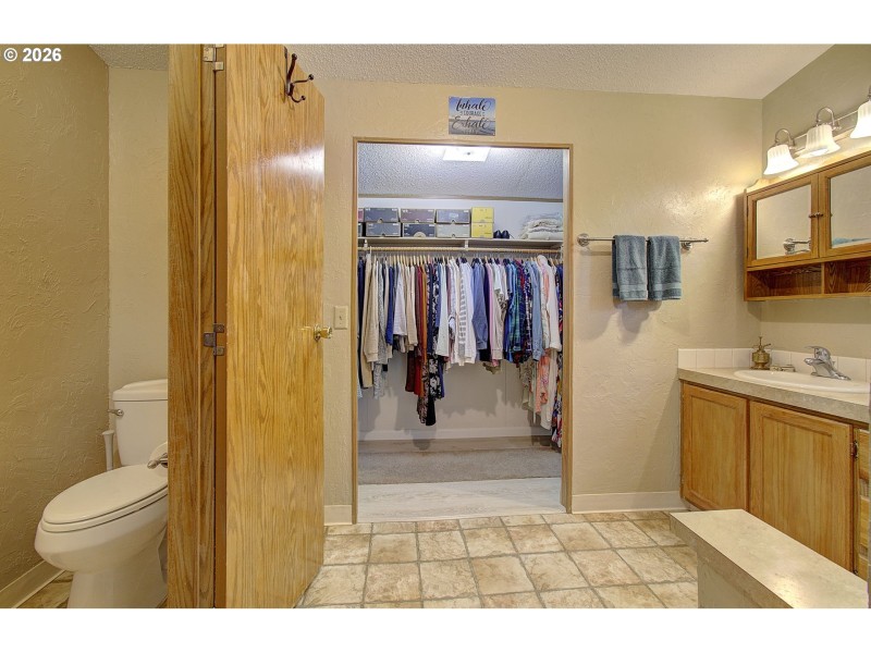 Bathroom, Attached