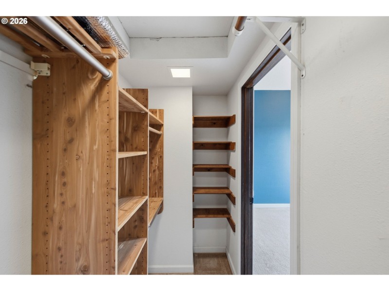 Bedroom, Primary