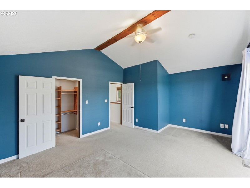 Bedroom, Primary