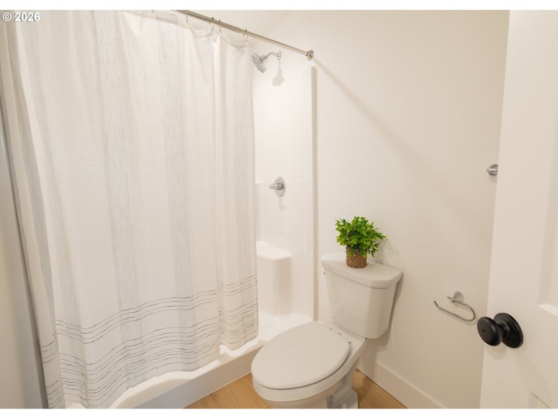 Bathroom, Attached