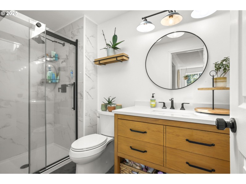 Owner's Suite Bathroom