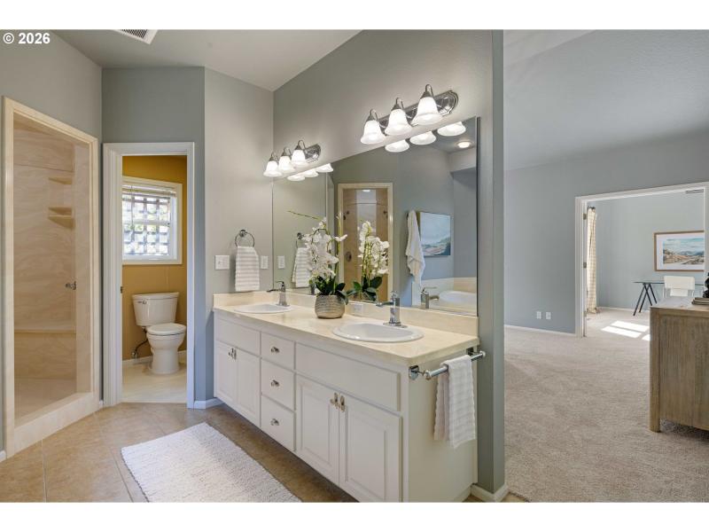 Owner's Suite Bathroom