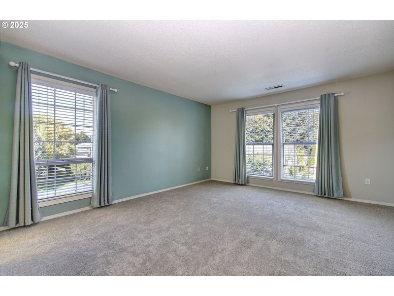 Bedroom, Primary